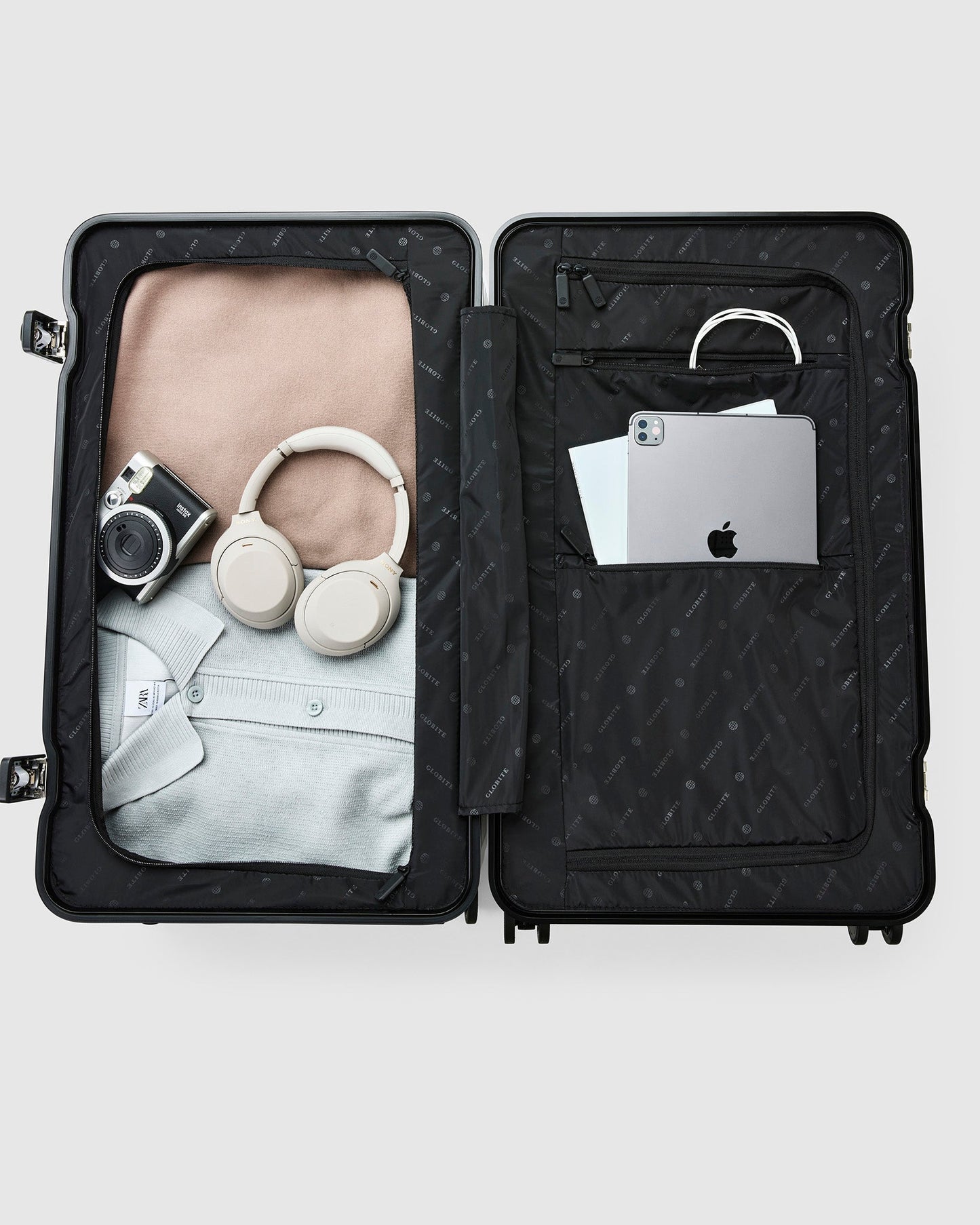 Trunk Check In Medium in Onyx - Globite